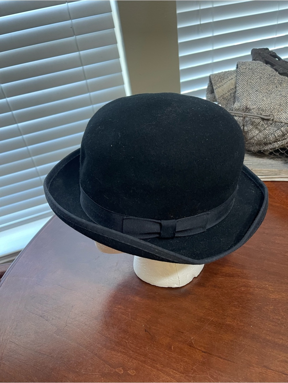 Dorfman Pacific Bowler Wool Mens Hat